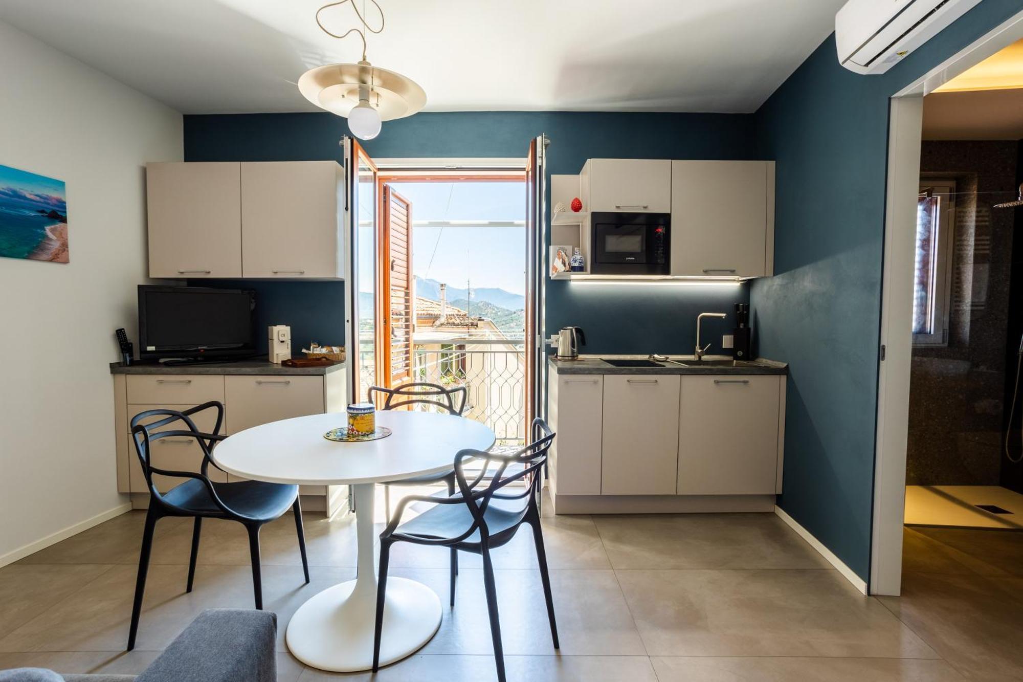 Porta San Paolo House Aparthotel Castelbuono  Eksteriør bilde