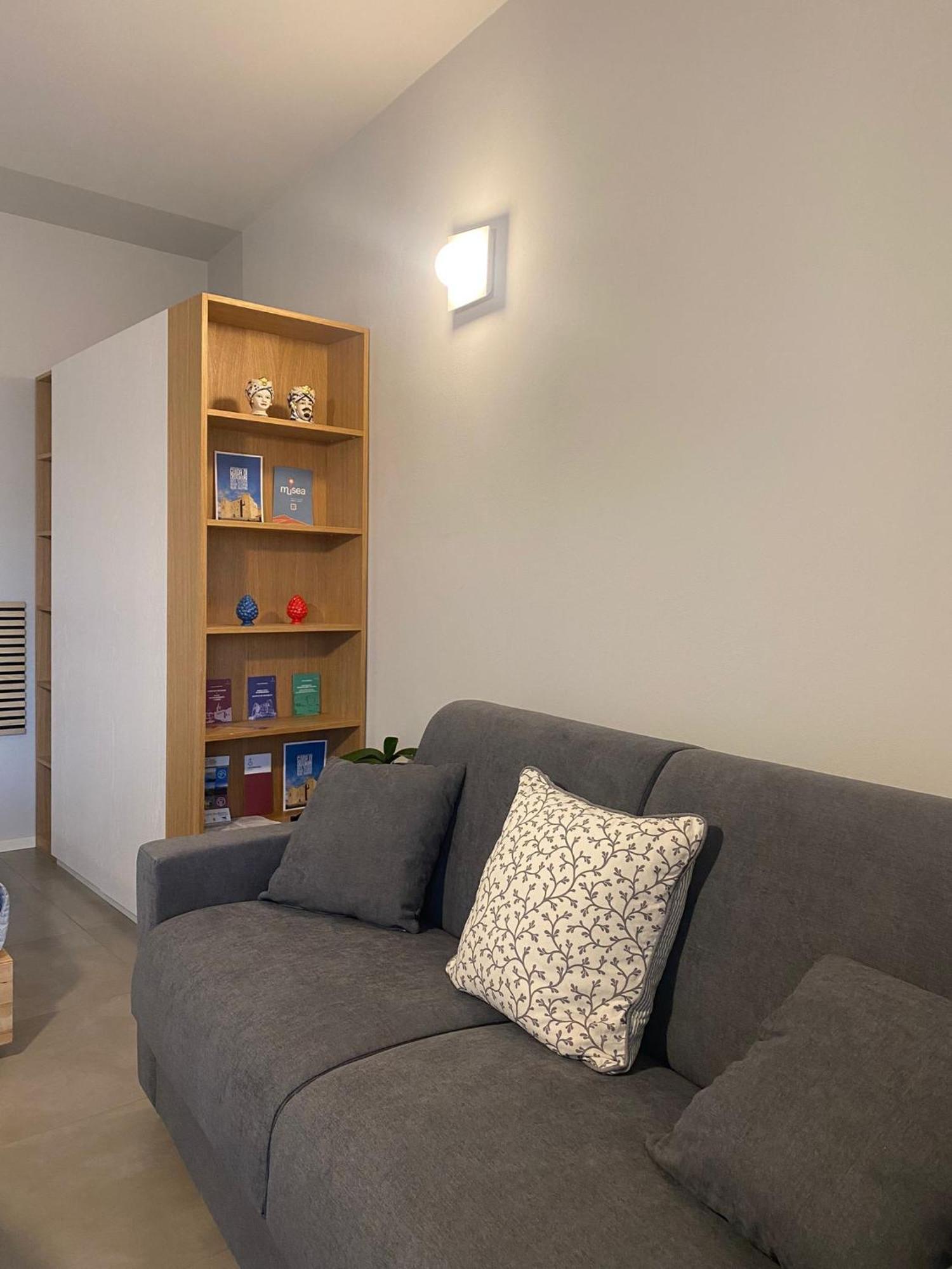 Porta San Paolo House Aparthotel Castelbuono  Eksteriør bilde