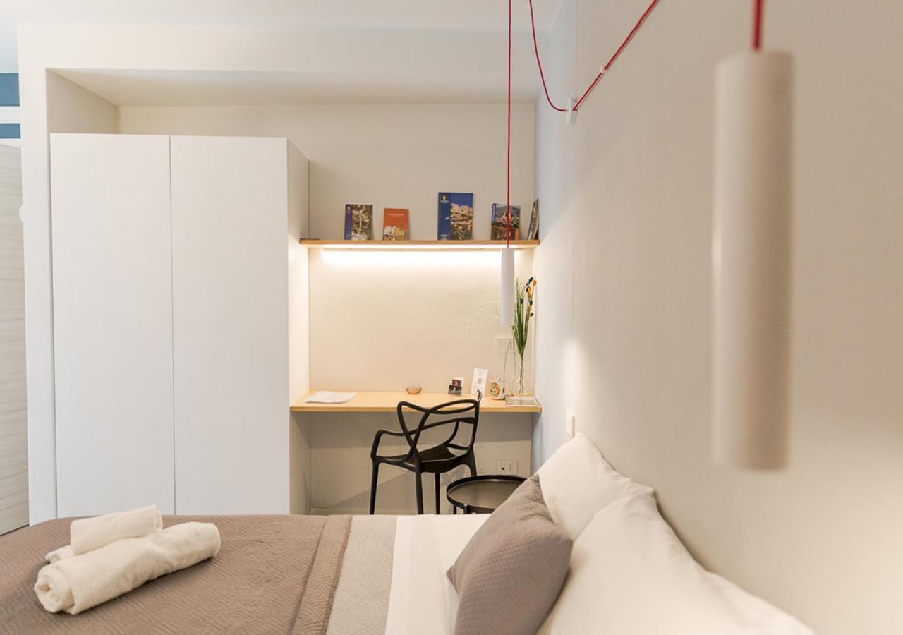 Porta San Paolo House Aparthotel Castelbuono  Eksteriør bilde